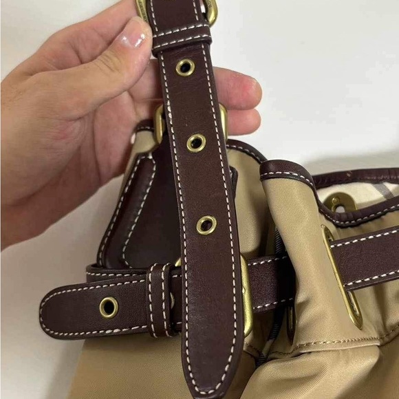 Burberry bucket/shoulder bag - Picture 13 of 16